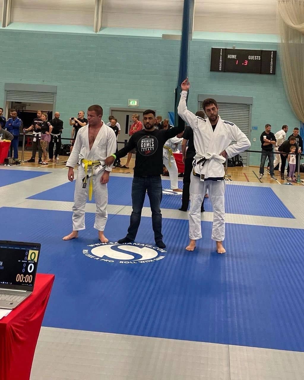 Alex Takes Gold — photo 2